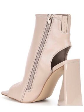 Steve Madden open toe booties